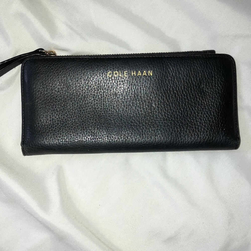Black Cole Haan women’s wallet